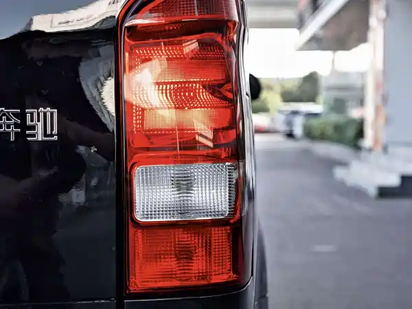 Mercedes-Benz Vito 2024