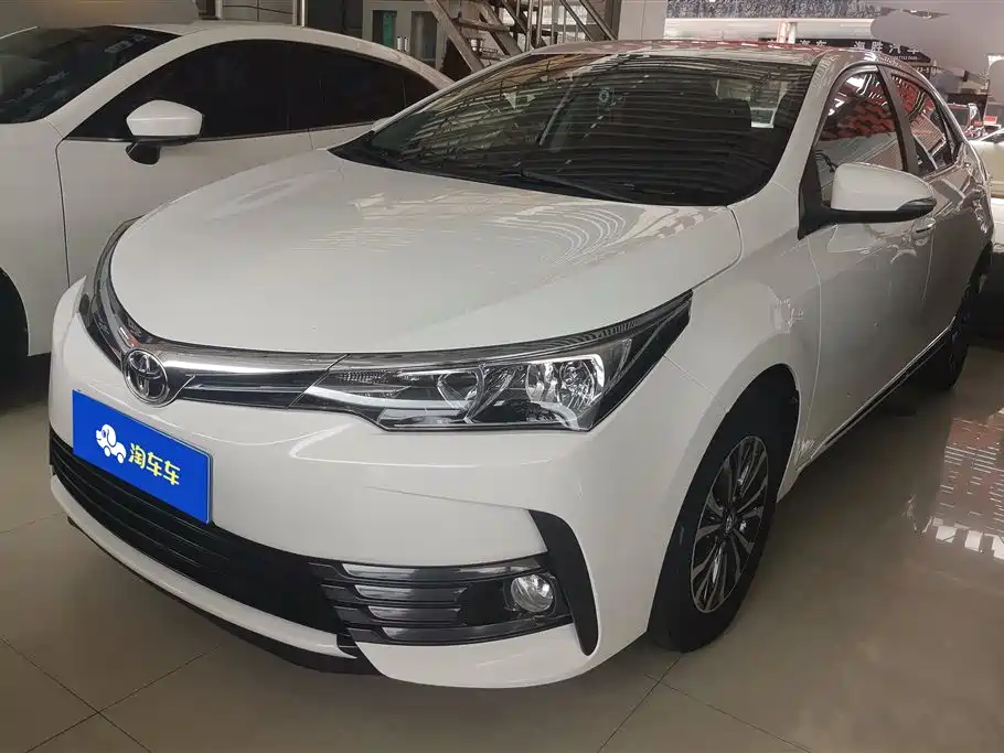 Toyota Corolla 2019 — фото 1