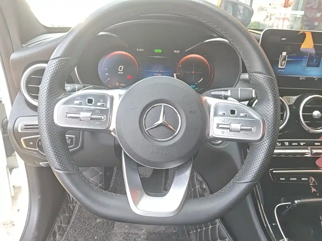Mercedes-Benz C-Class 2020 — фото 11
