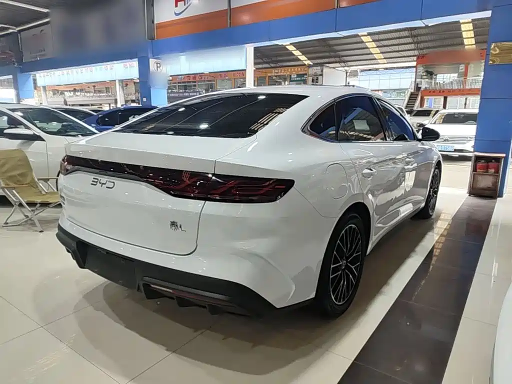 BYD Qin L 2025 — фото 7