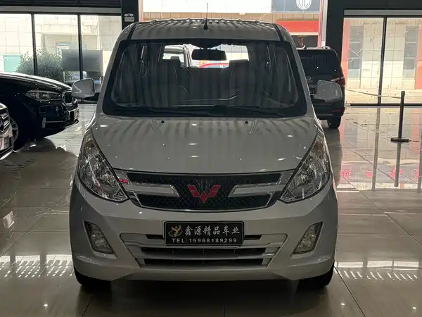 Wuling Rongguang V 2015
