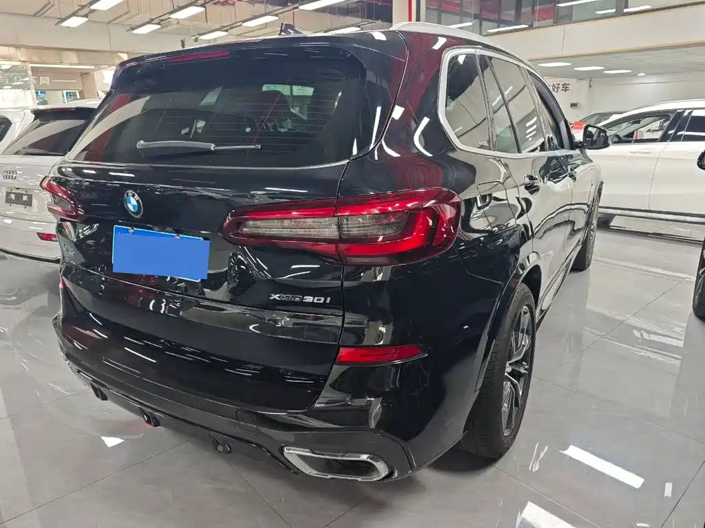 BMW X5 2021 — фото 18
