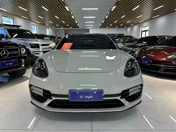 Porsche Panamera 2019