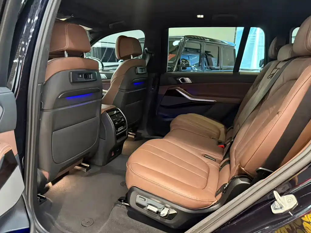 BMW X7 2019 — фото 12