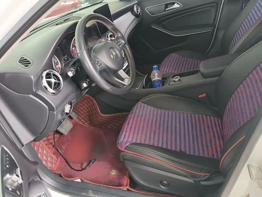 Mercedes-Benz GLA 2018 — фото 15