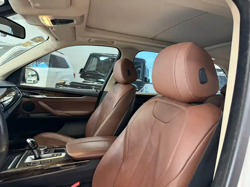 BMW X5 2015 — фото 14
