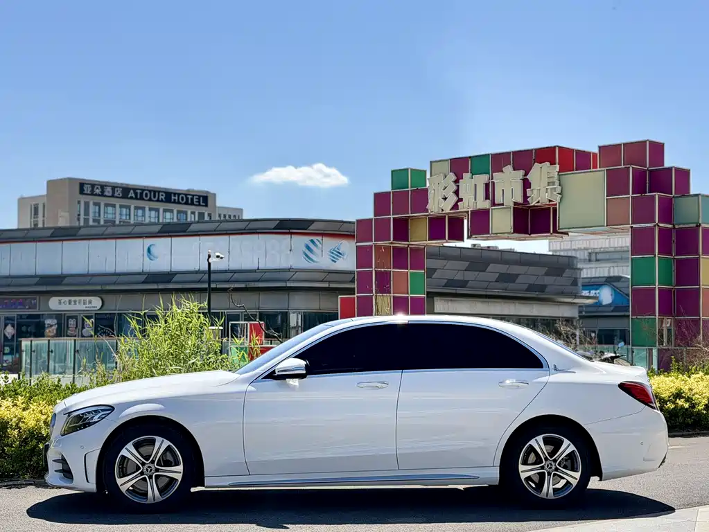 Mercedes-Benz C-Class 2019 — фото 3