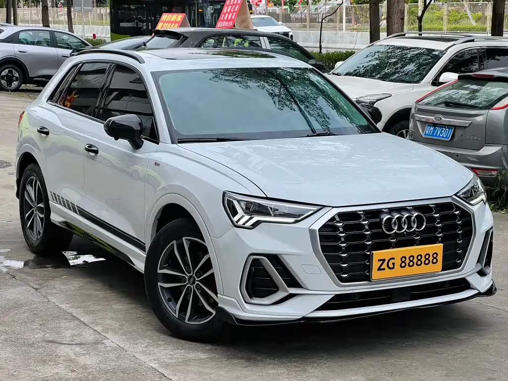 Audi Q3 2022