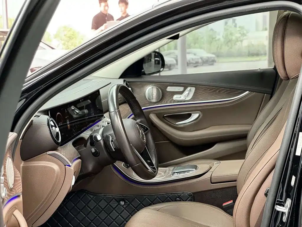 Mercedes-Benz E-Class 2021