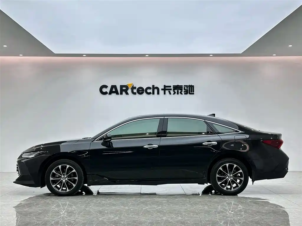 Toyota Avalon 2022 — фото 2