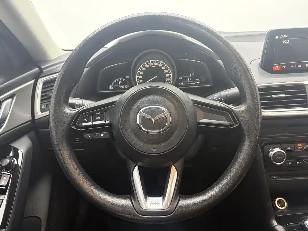 Mazda 3 Axela 2018 — фото 14