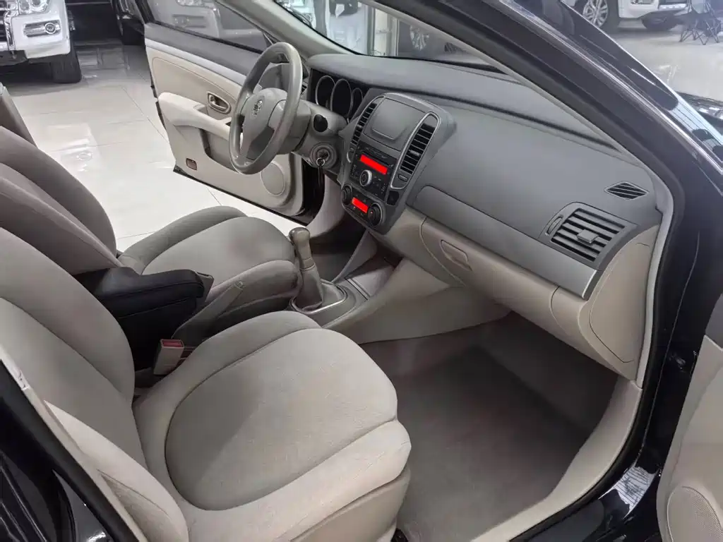 Nissan Sylphy 2015 — фото 13