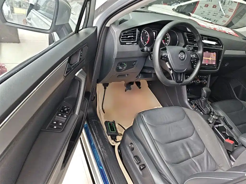 Volkswagen Tiguan L 2019 — фото 12