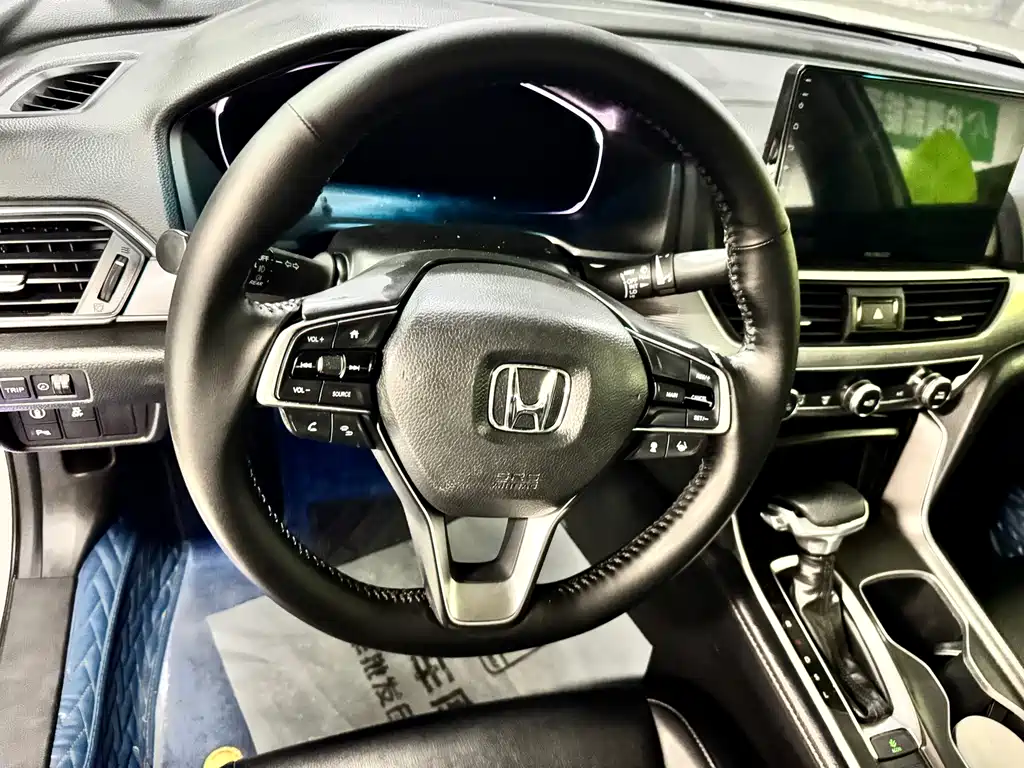 Honda Accord 2019 — фото 8