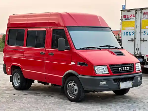Iveco Proud 2023