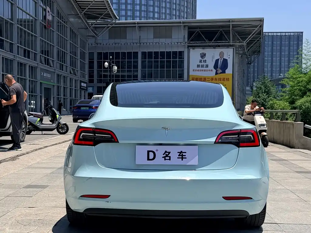 Tesla Model 3 2019 — фото 13