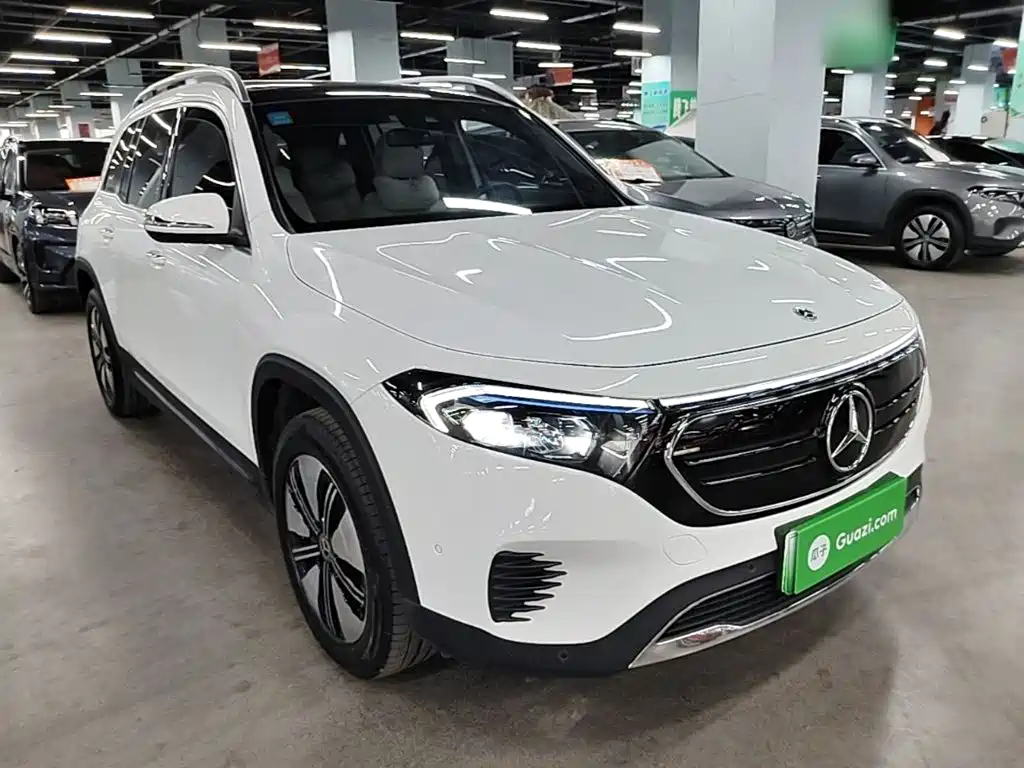 Mercedes-Benz EQB 2023 — фото 4