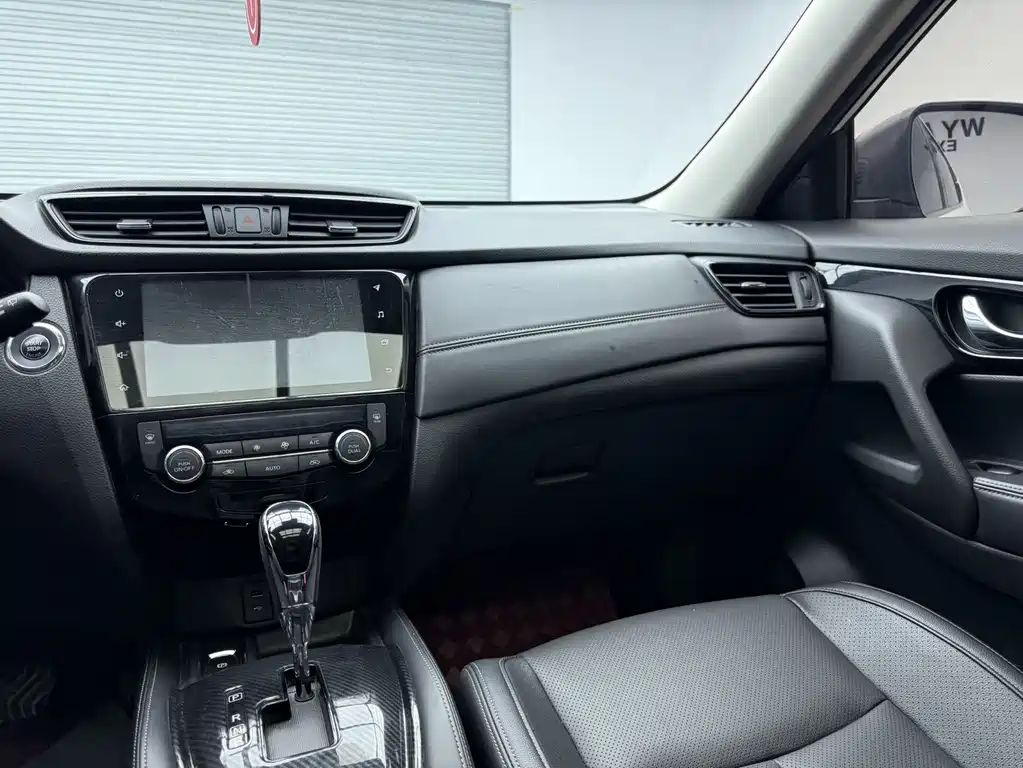 Nissan X-Trail 2023 — фото 16