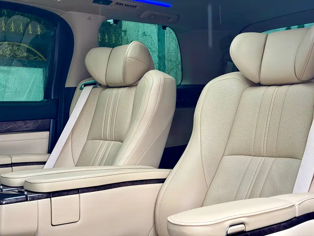 Toyota Vellfire 2021 — фото 14