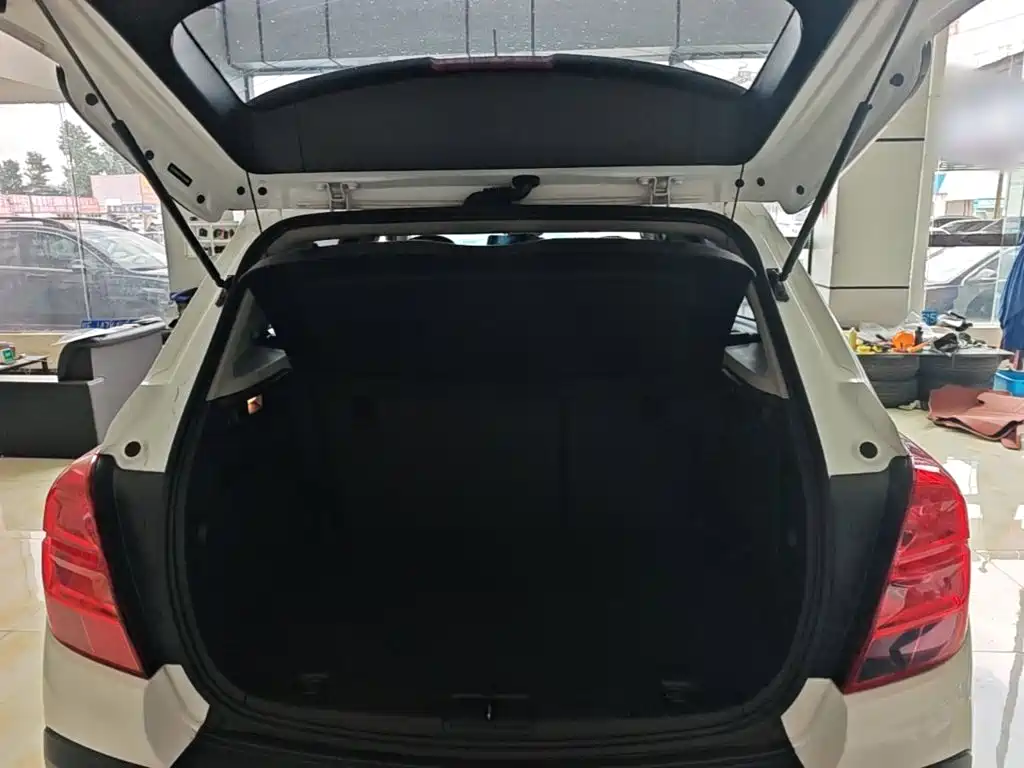 Chevrolet Trax 2015 — фото 19