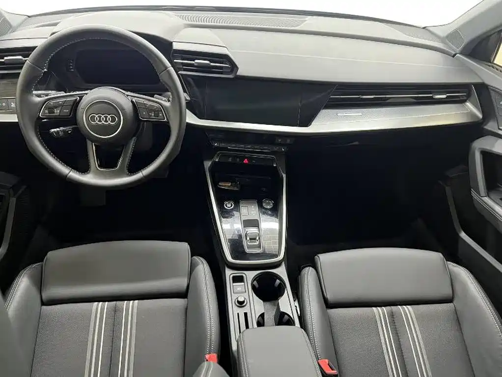 Audi A3 2022 — фото 18