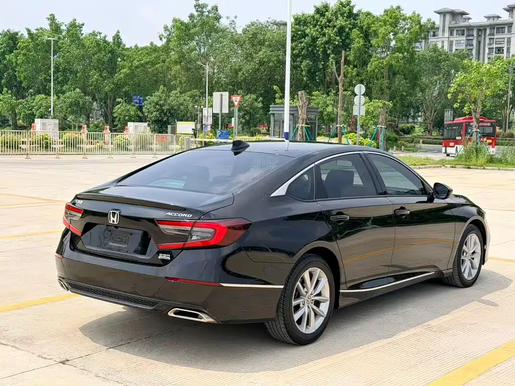 Honda Accord 2023 — фото 5