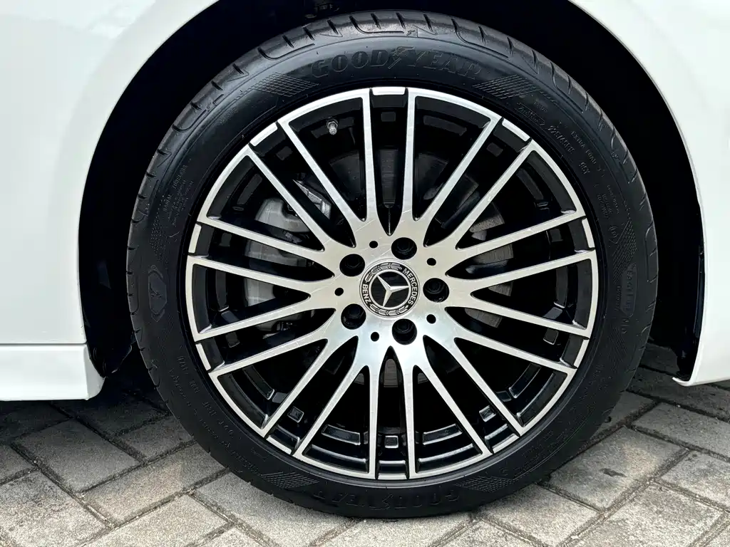 Mercedes-Benz C-Class 2022 — фото 17