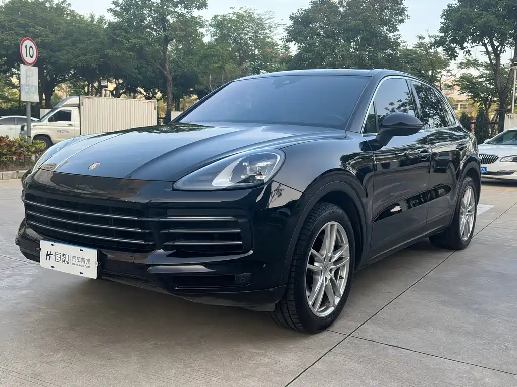 Porsche Cayenne 2019 — фото 1