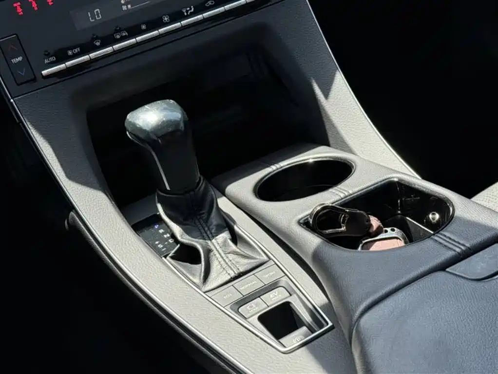 Toyota Avalon 2021 — фото 14