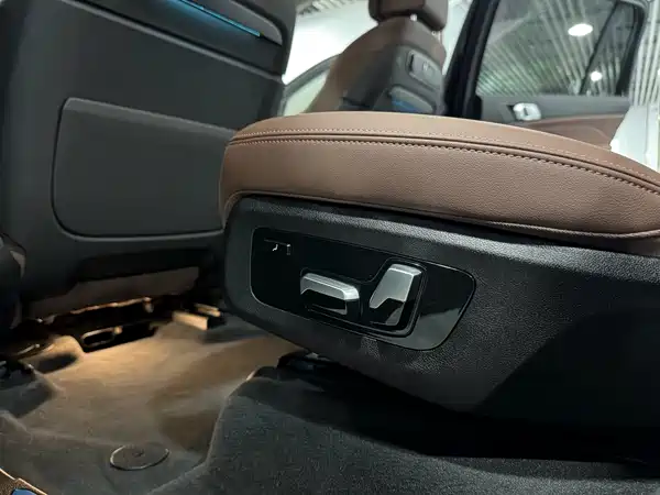 BMW X7 2024