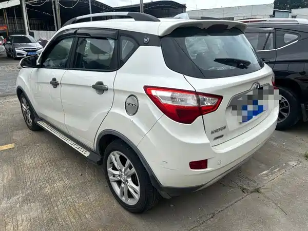Changan CS35 2013