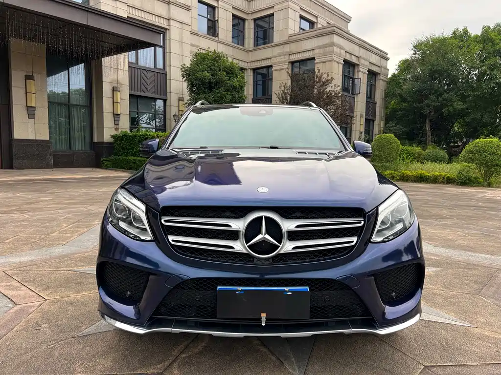 Mercedes-Benz GLE 2016