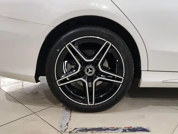 Mercedes-Benz C-Class 2021