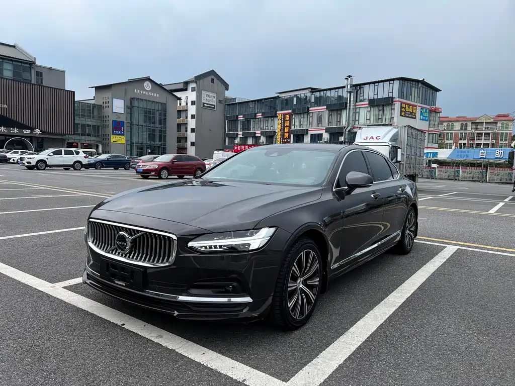 Volvo S90 2021 — фото 1