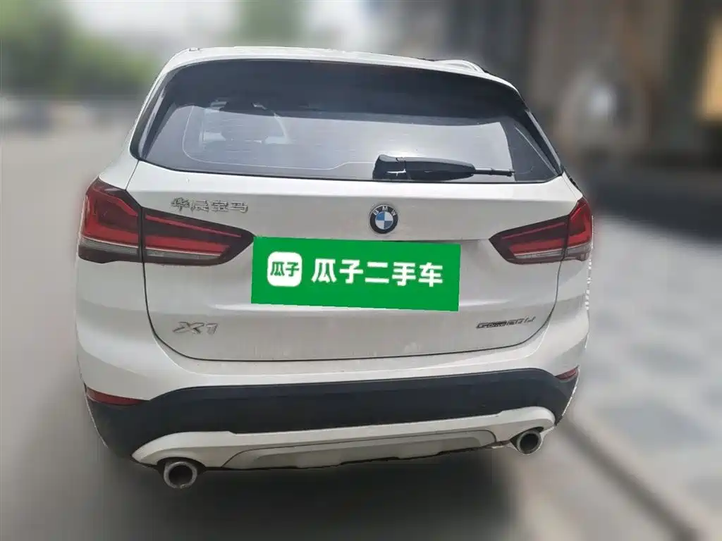 BMW X1 2022 — фото 3