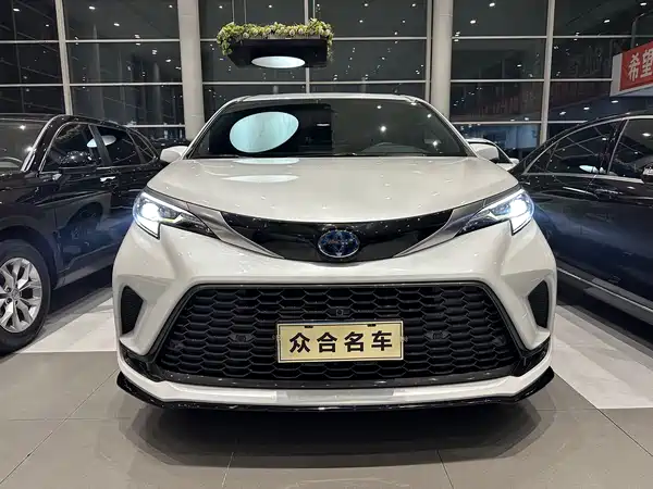 Toyota Granvia 2022