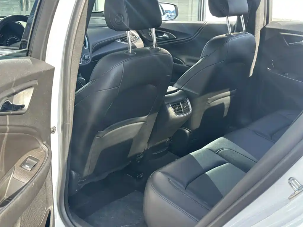 Chevrolet Malibu XL 2022 — фото 16