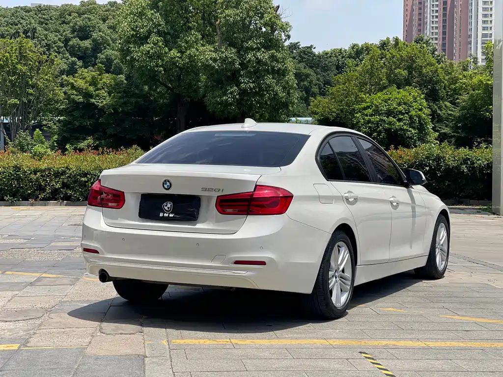 BMW 3 Series 2016