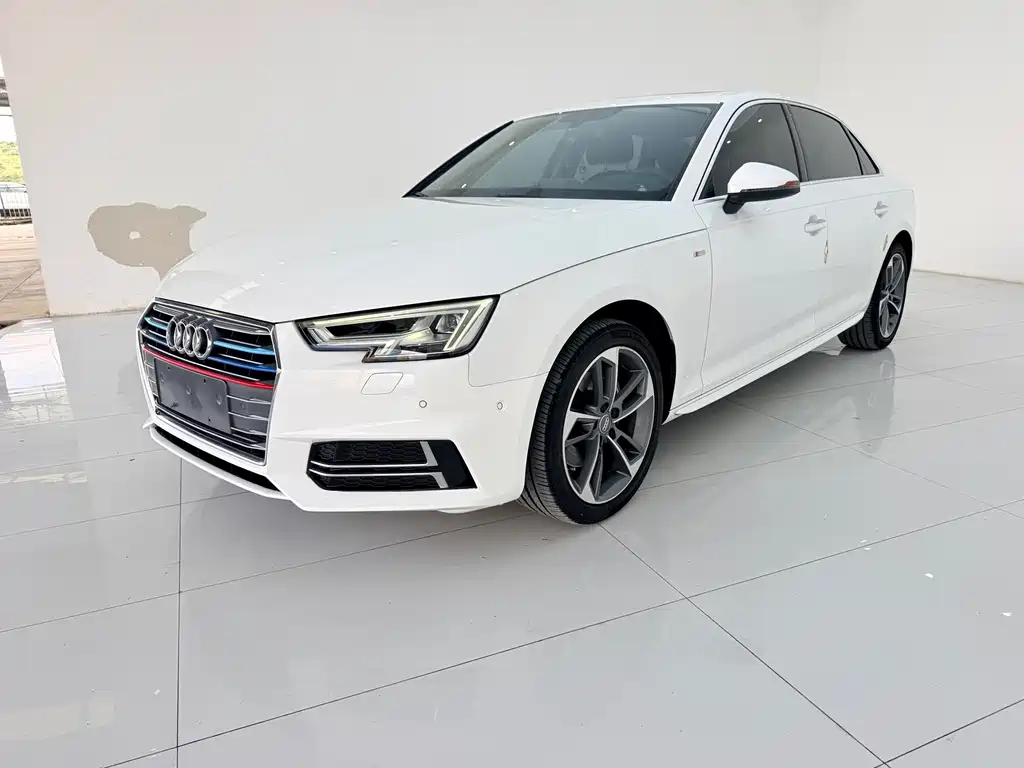 Audi A4L 2018 — фото 3