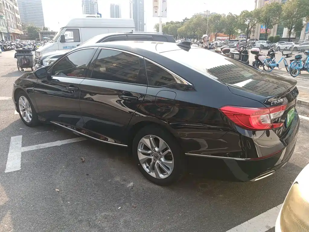 Honda Accord 2021 — фото 23