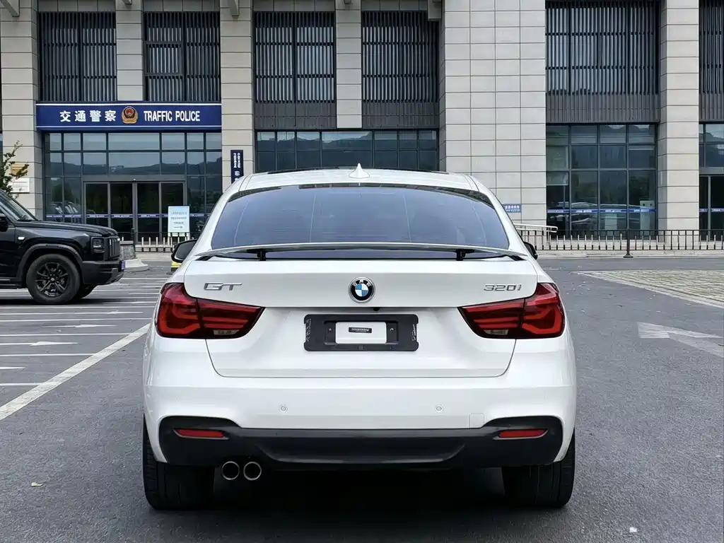 BMW 3 Series GT 2020 — фото 8