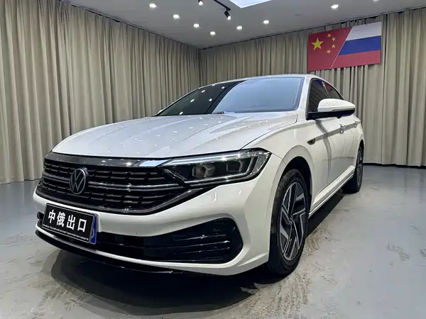 Volkswagen Sagitar 2022