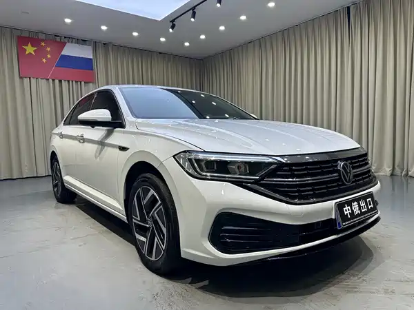 Volkswagen Sagitar 2022