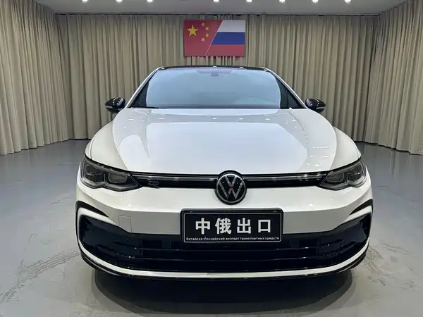 Volkswagen Golf 2023