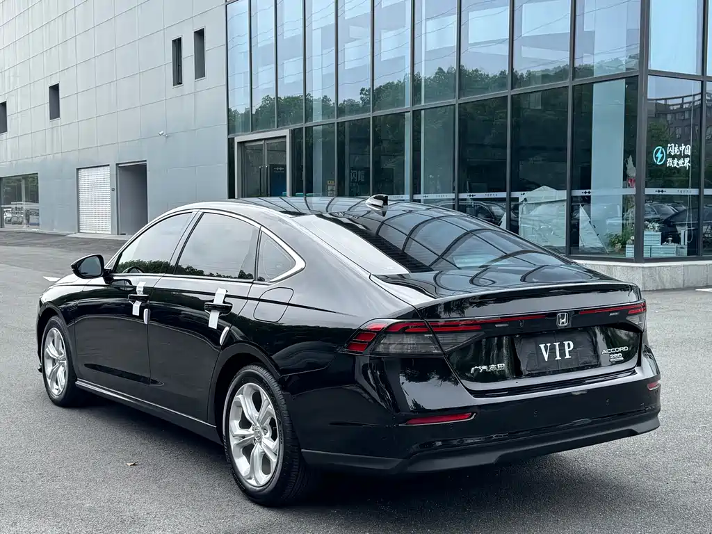 Honda Accord 2023 — фото 24