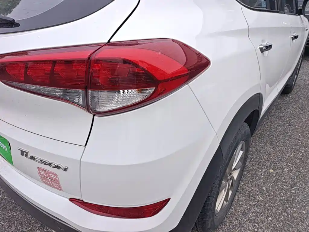 Hyundai Tucson 2016 — фото 8