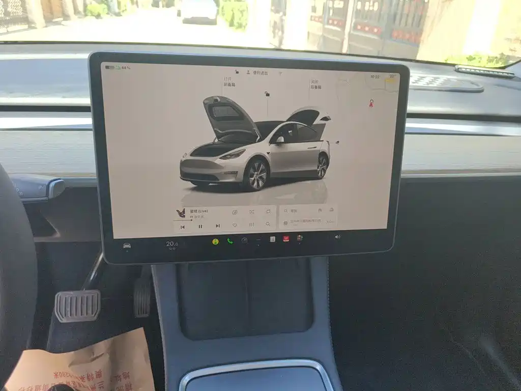 Tesla Model Y 2022 — фото 10
