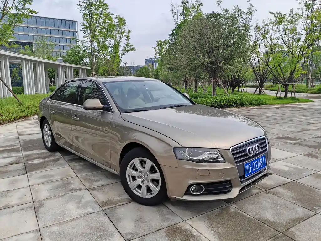 Audi A4L 2012