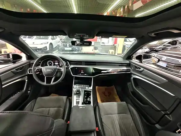 Audi A6L 2022