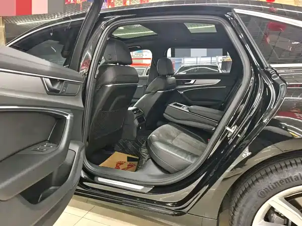 Audi A6L 2022
